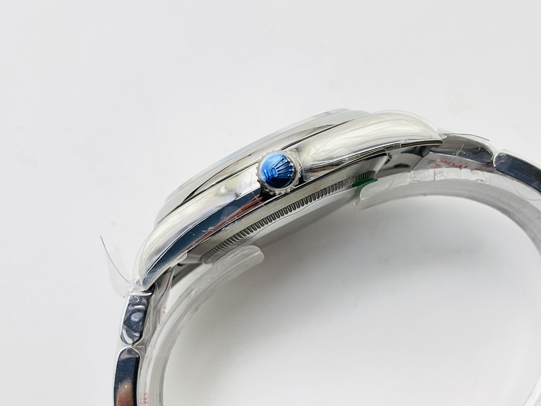 Rolex Oyster Perpetual 39 mm Watch – IW-2999 - Image 5