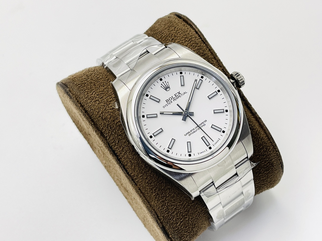 Rolex Oyster Perpetual 39 mm Watch – IW-2998 - Image 2