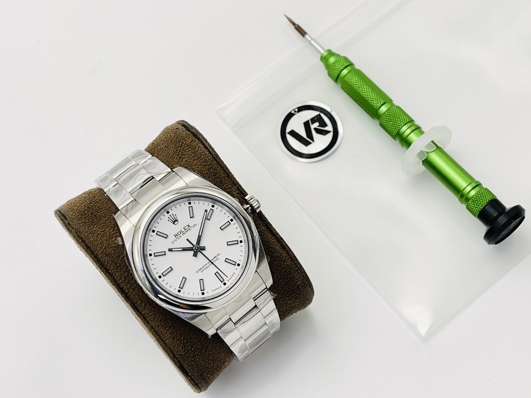 Rolex Oyster Perpetual 39 mm Watch – IW-2998