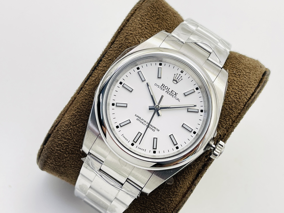 Rolex Oyster Perpetual 39 mm Watch – IW-2998 - Image 3