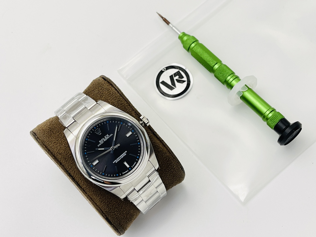 Rolex Oyster Perpetual 39 mm Watch – IW-2997