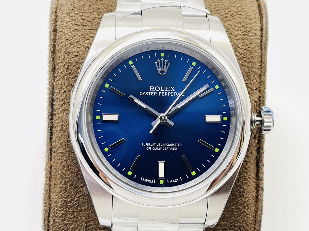 Rolex Oyster Perpetual 39 mm Watch – IW-2996 - Image 4