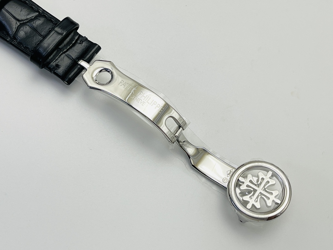 Classic Chronograph 41 mm Watch – IW-2556 - Image 8
