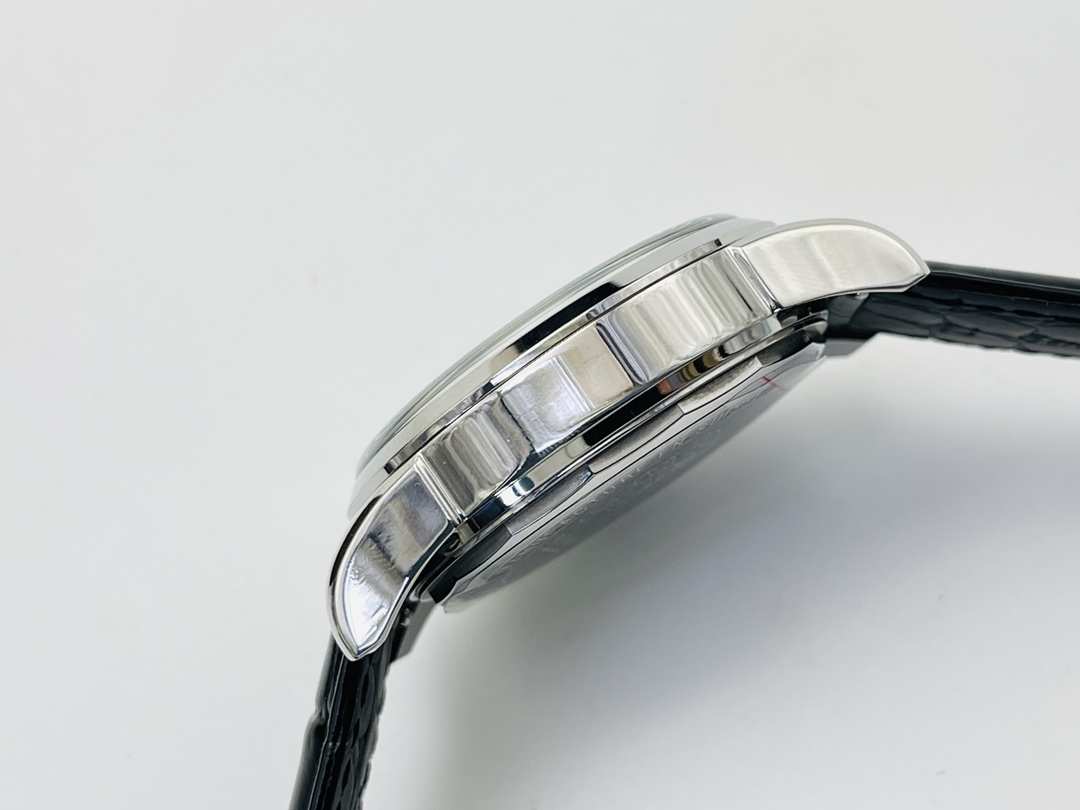 Classic Chronograph 41 mm Watch – IW-2556 - Image 6
