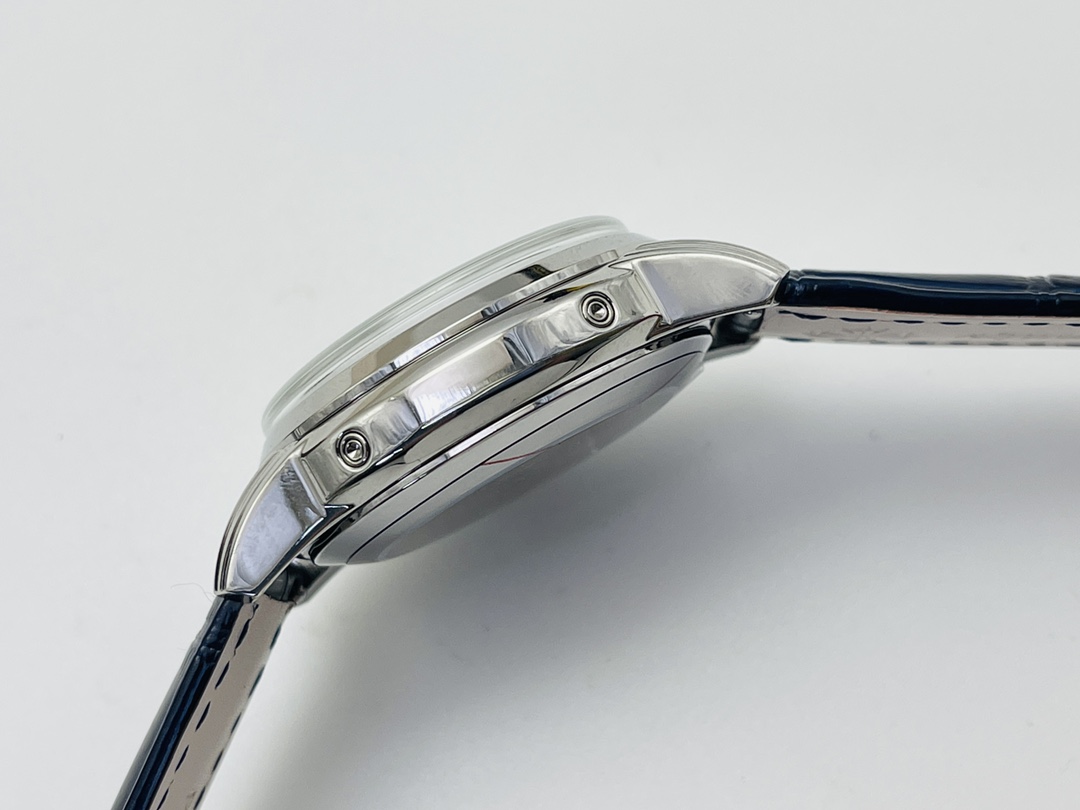 Classic Moonphase 40 mm Watch – IW-2560 - Image 6