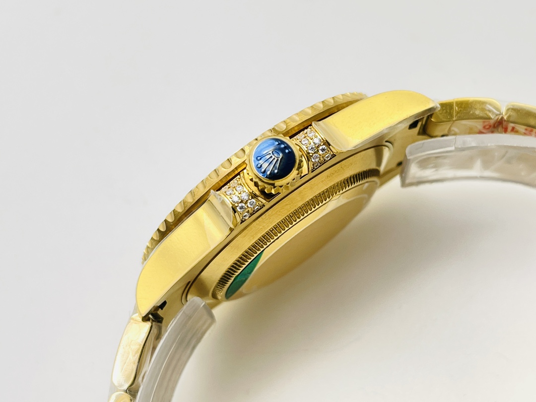 Rolex GMT-Master II Diamond-Set 40 mm Watch – IW-0138 - Image 5
