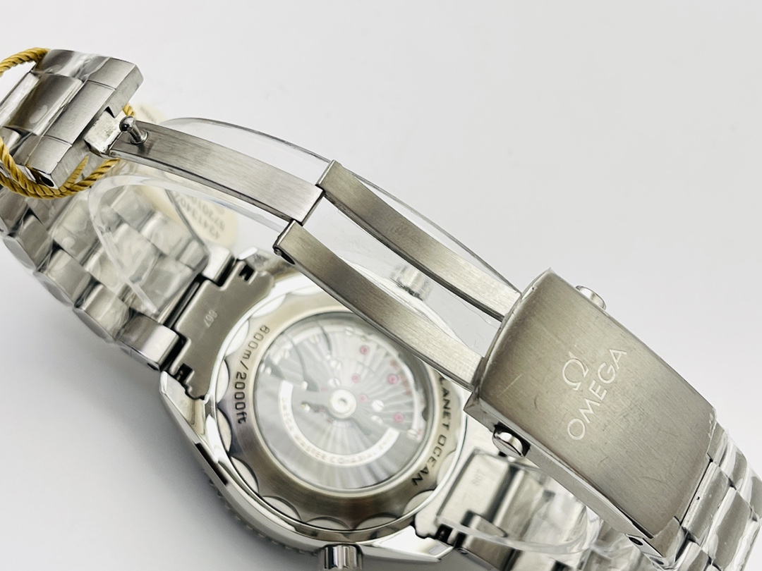 Omega Seamaster Luminous Watch – IW-1439 - Image 8