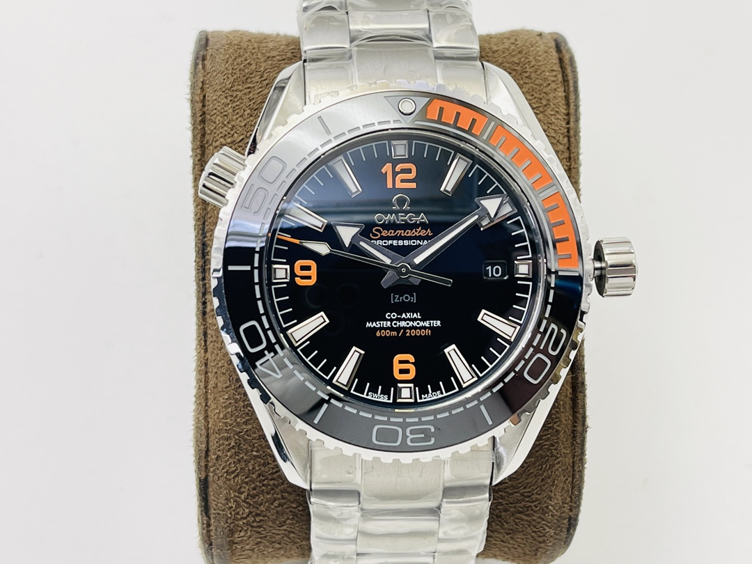 Omega Seamaster Luminous Watch – IW-1436