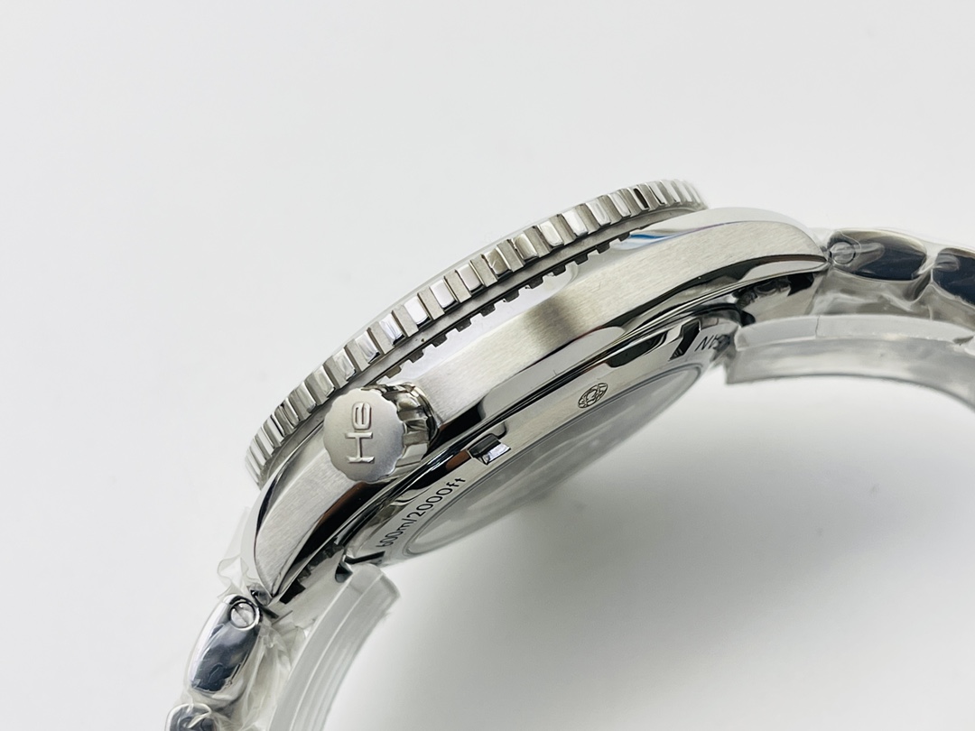 Omega Seamaster Luminous Watch – IW-1431 - Image 6