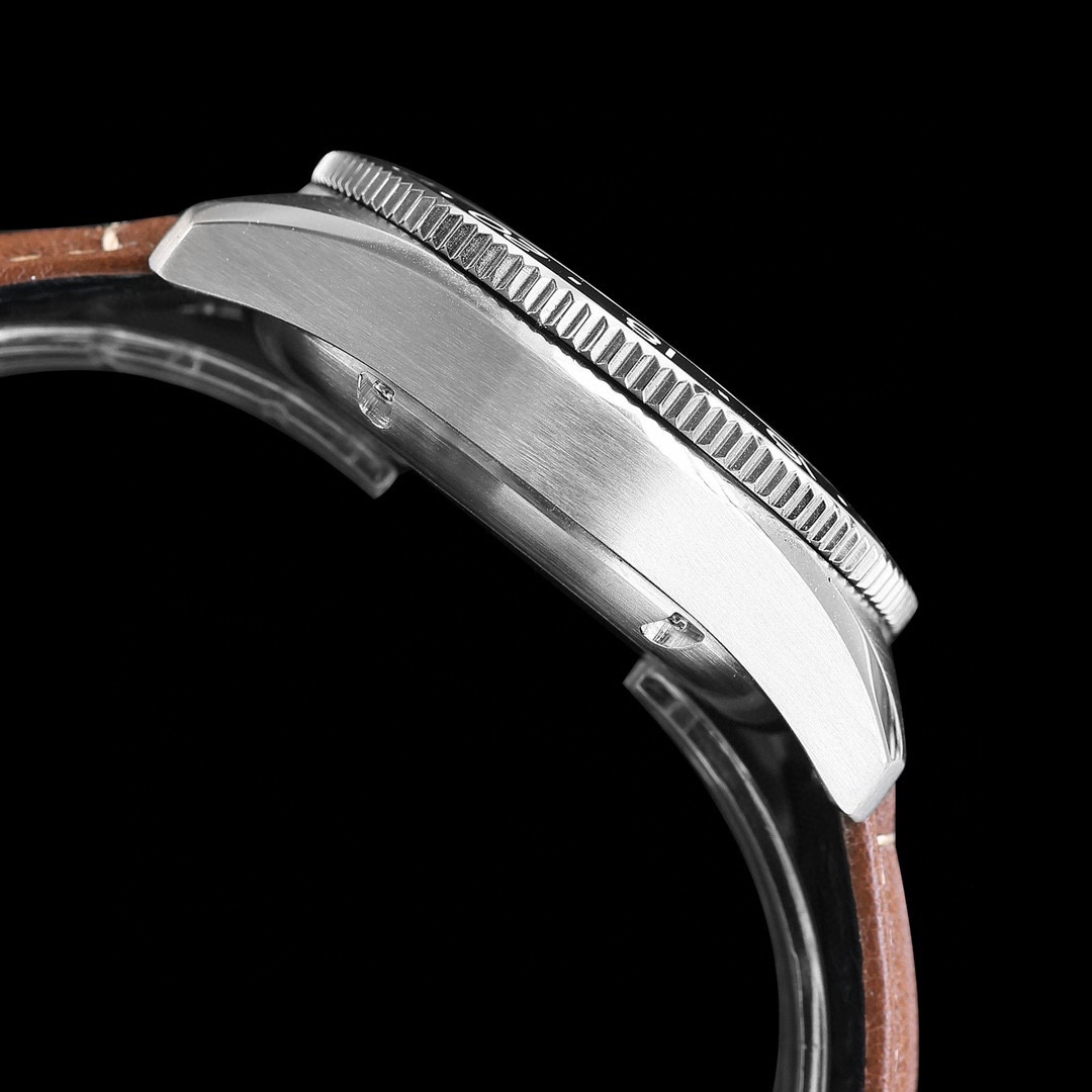 Longines Classic Luminous 42 mm Watch – IW-0740 - Image 6