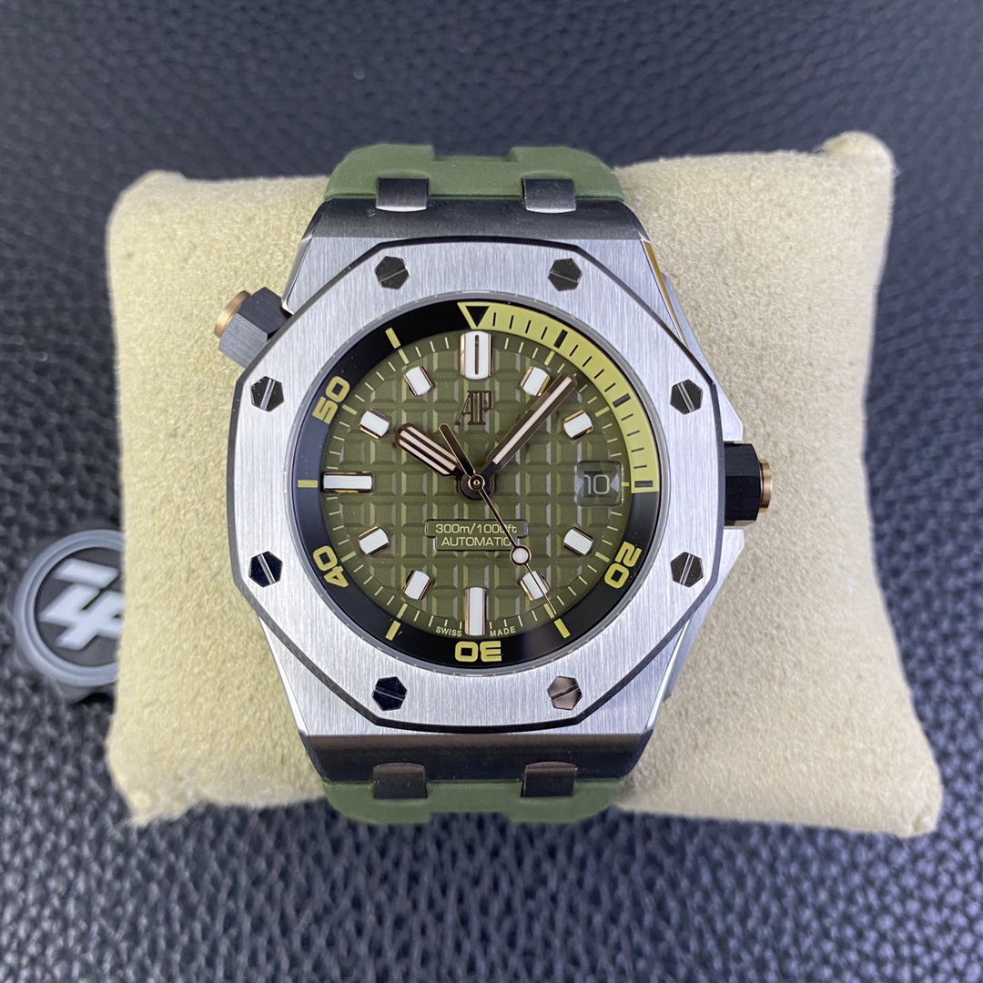 Audemars Piguet Royal Oak Luminous 42 mm Watch – IW-2155