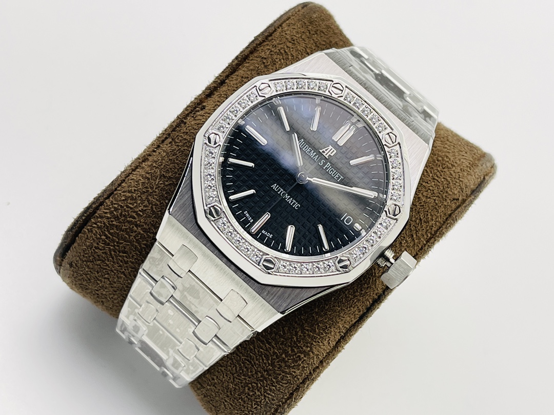 Audemars Piguet Royal Oak Skeleton Dial 37 mm Watch – IW-2115 - Image 3