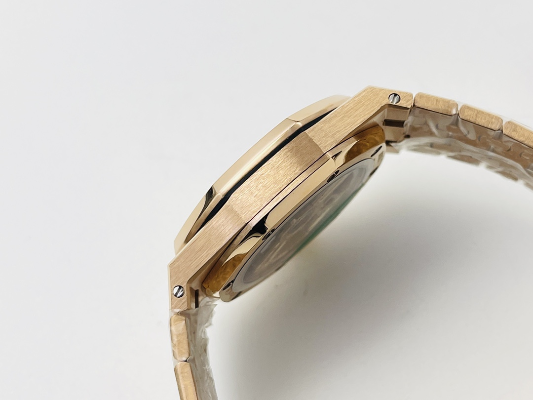Audemars Piguet Royal Oak Skeleton Dial 37 mm Watch – IW-2119 - Image 6