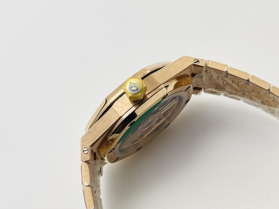 Audemars Piguet Royal Oak Skeleton Dial 37 mm Watch – IW-2119 - Image 5