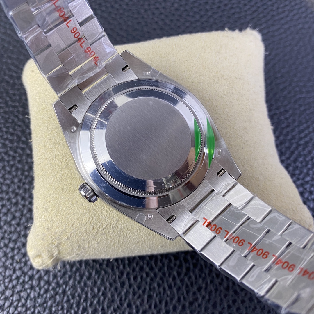Rolex Day-Date 40 mm Watch – IW-0065 - Image 8