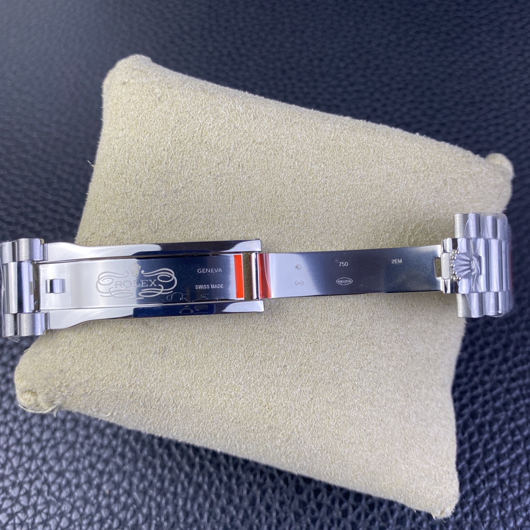 Rolex Day-Date 40 mm Watch – IW-0065 - Image 7