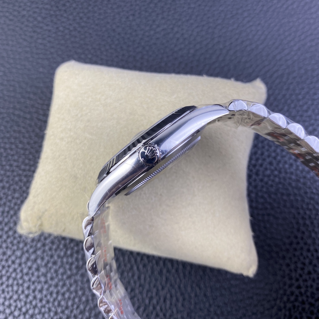 Rolex Datejust Mother-of-Pearl Dial 41 mm Watch – IW-0054 - Image 6