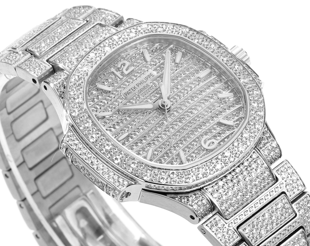 Patek Philippe Nautilus Diamond-Set 35.2 mm Watch – IW-2474 - Image 4