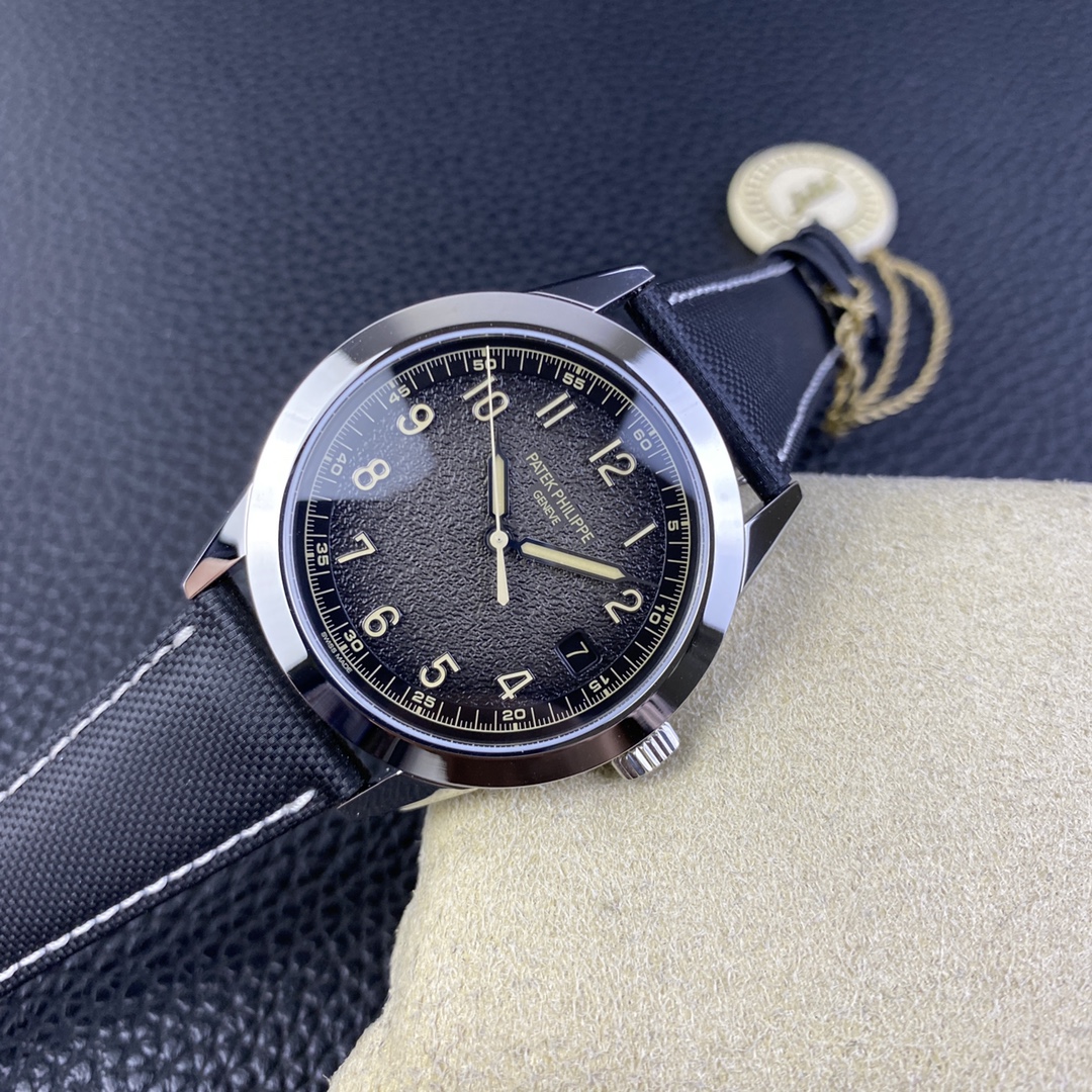 Patek Philippe Classic Luminous 40 mm Watch – IW-2471 - Image 4