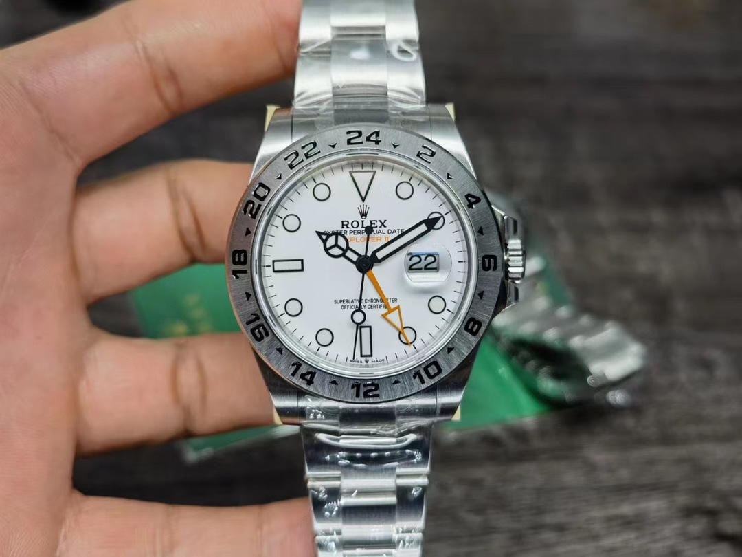 Rolex Oyster Perpetual Luminous 42 mm Watch – IW-0074