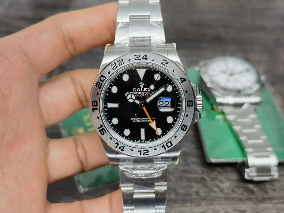 Rolex Oyster Perpetual Luminous 42 mm Watch – IW-0075