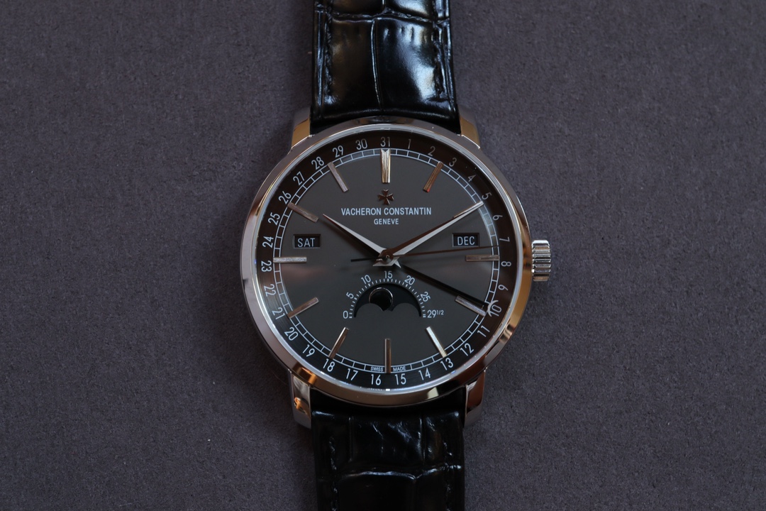 Vacheron Constantin Classic Moonphase 41 mm Watch – IW-0977