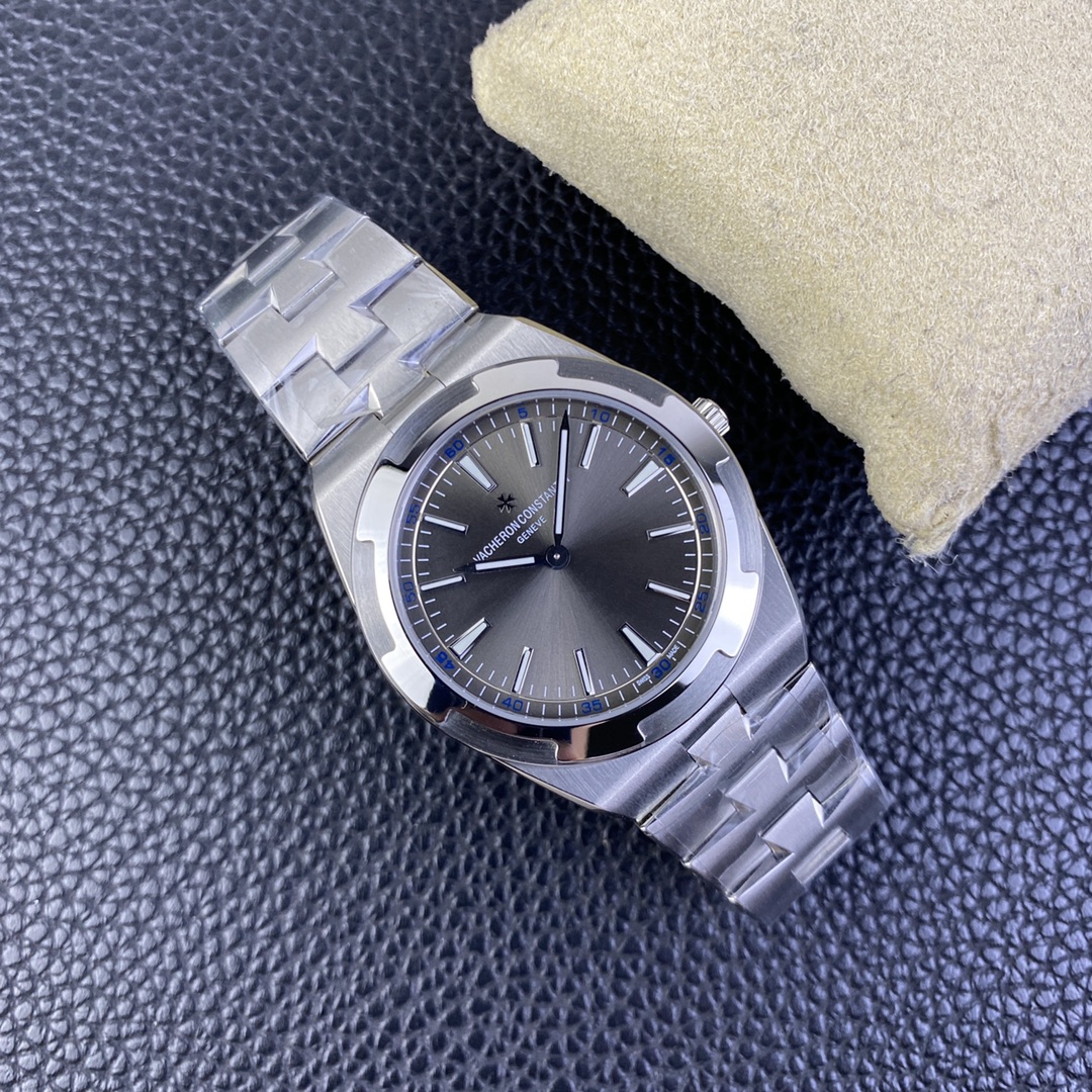 Vacheron Constantin Overseas Watch – IW-0980 - Image 9