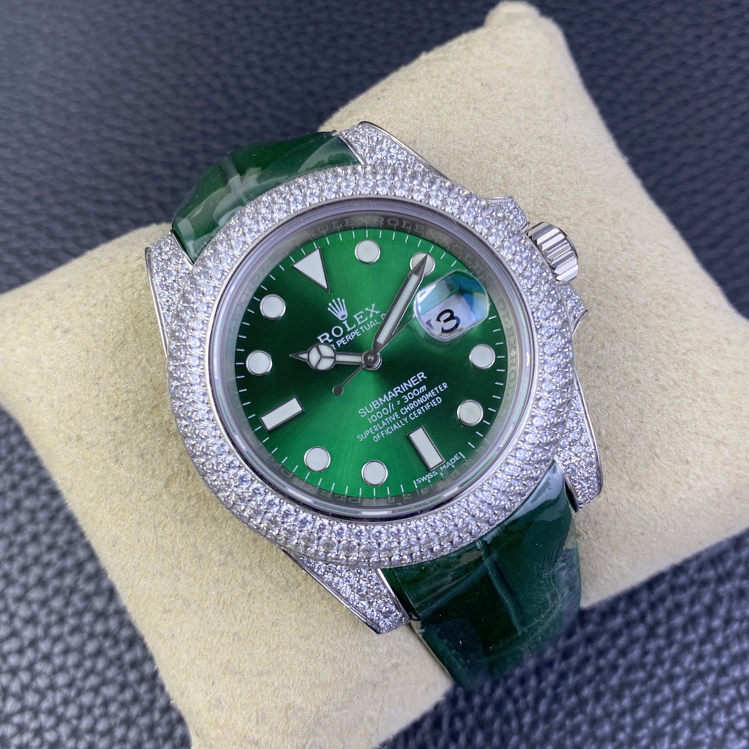 Rolex Submariner Diamond-Set 40 mm Watch – IW-0089 - Image 2