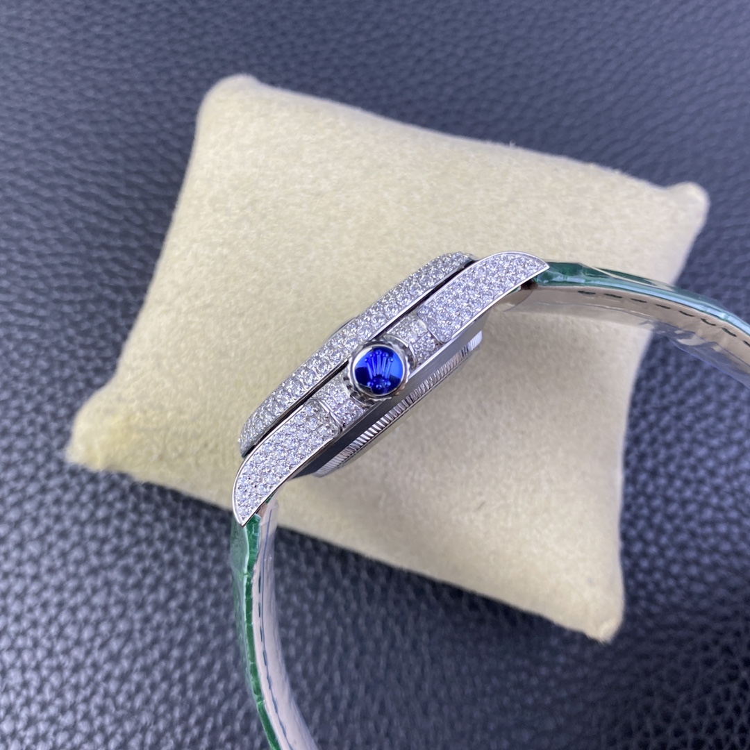 Rolex Submariner Diamond-Set 40 mm Watch – IW-0085 - Image 6