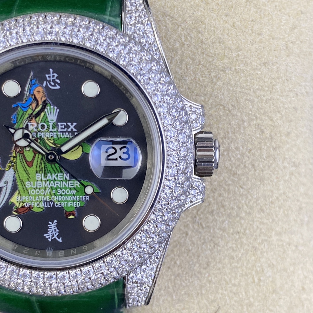 Rolex Submariner Diamond-Set 40 mm Watch – IW-0085 - Image 5