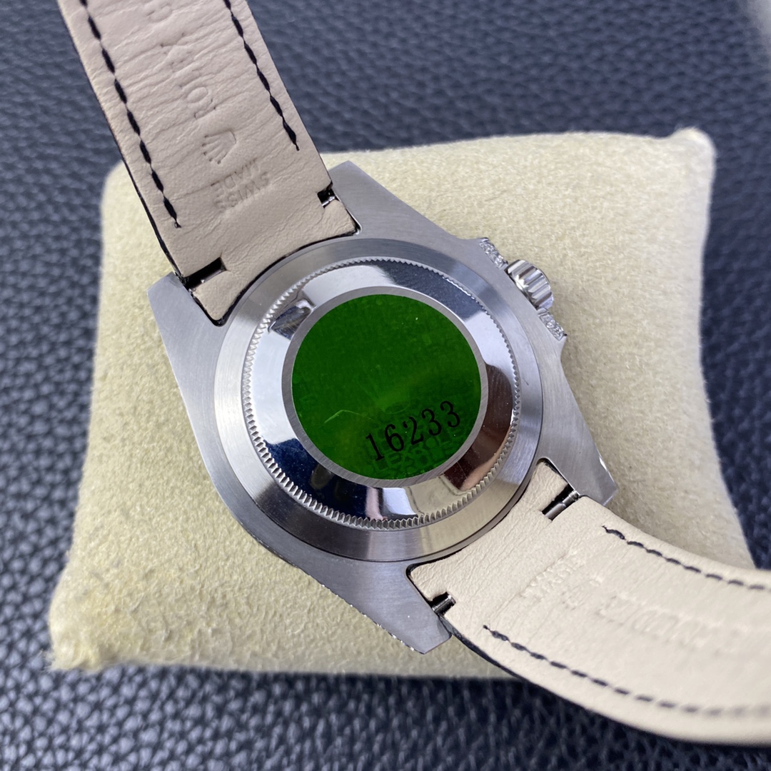 Rolex Submariner Diamond-Set 40 mm Watch – IW-0101 - Image 7