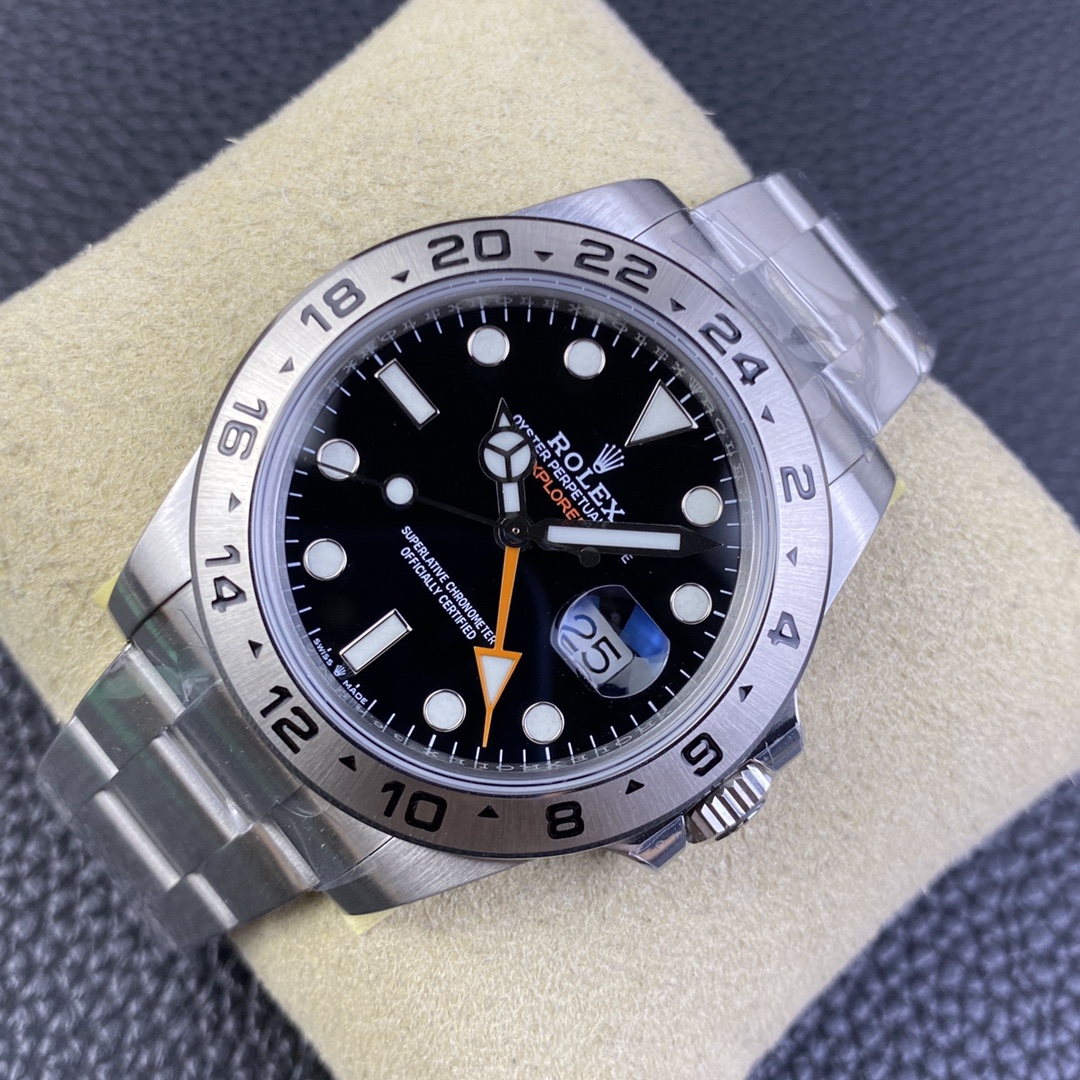 Rolex Oyster Perpetual Luminous 42 mm Watch – IW-0097 - Image 3