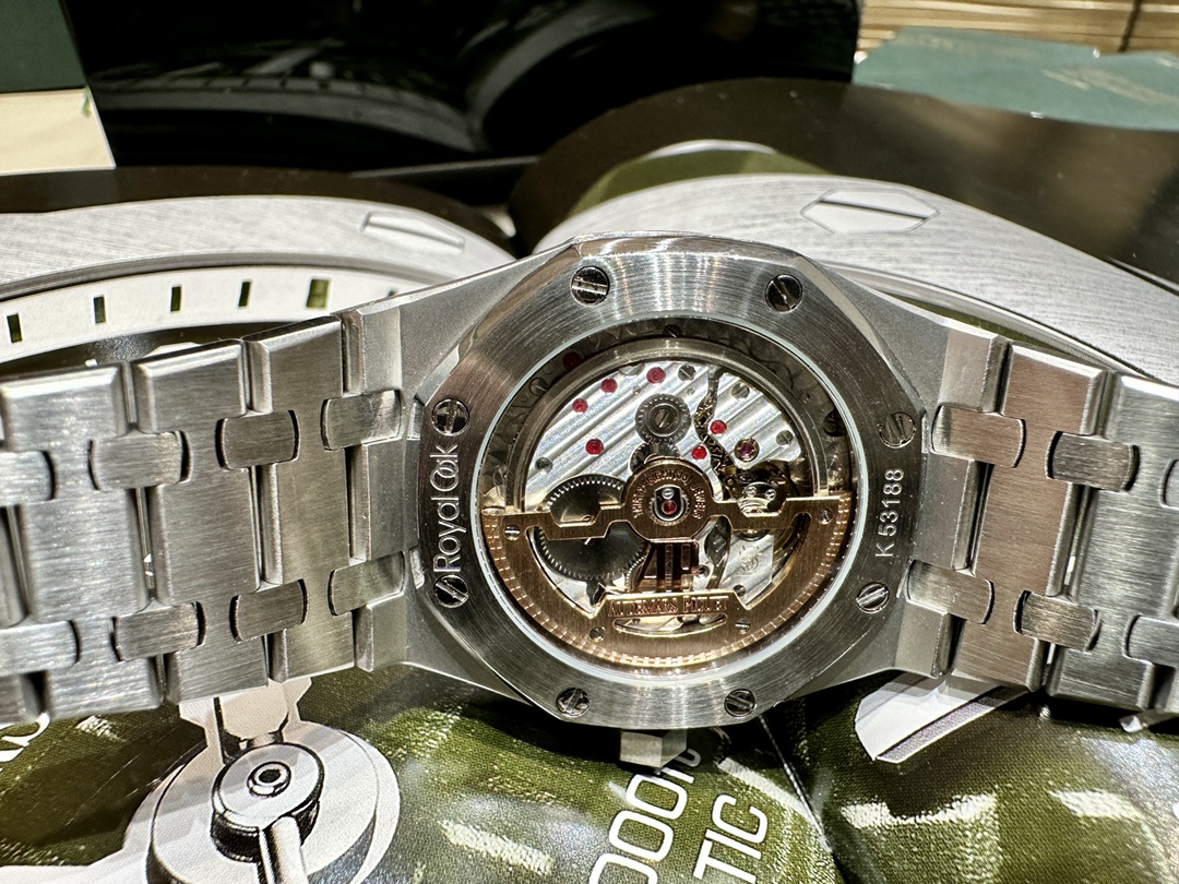 Audemars Piguet Royal Oak 39 mm Watch – IW-2148 - Image 7