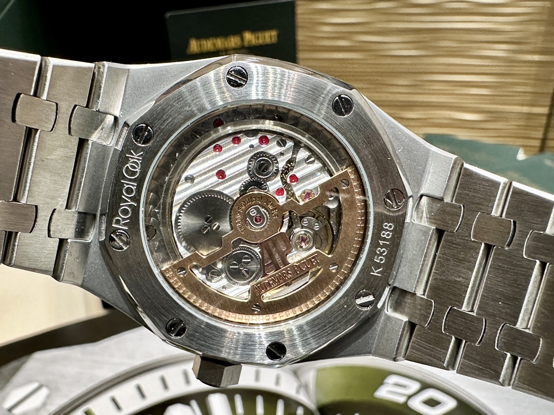 Audemars Piguet Royal Oak 39 mm Watch – IW-2142 - Image 7