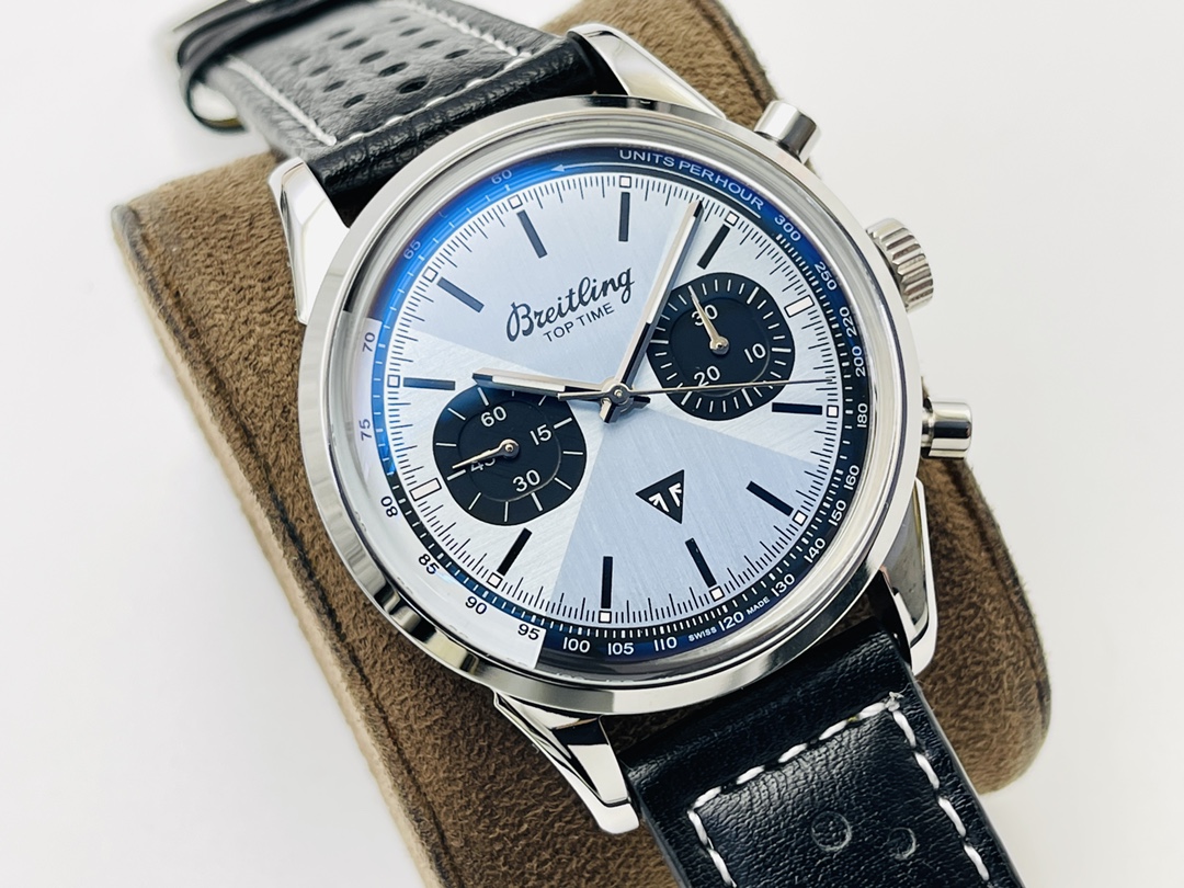 Breitling Classic Chronograph 41 mm Watch – IW-0630 - Image 2