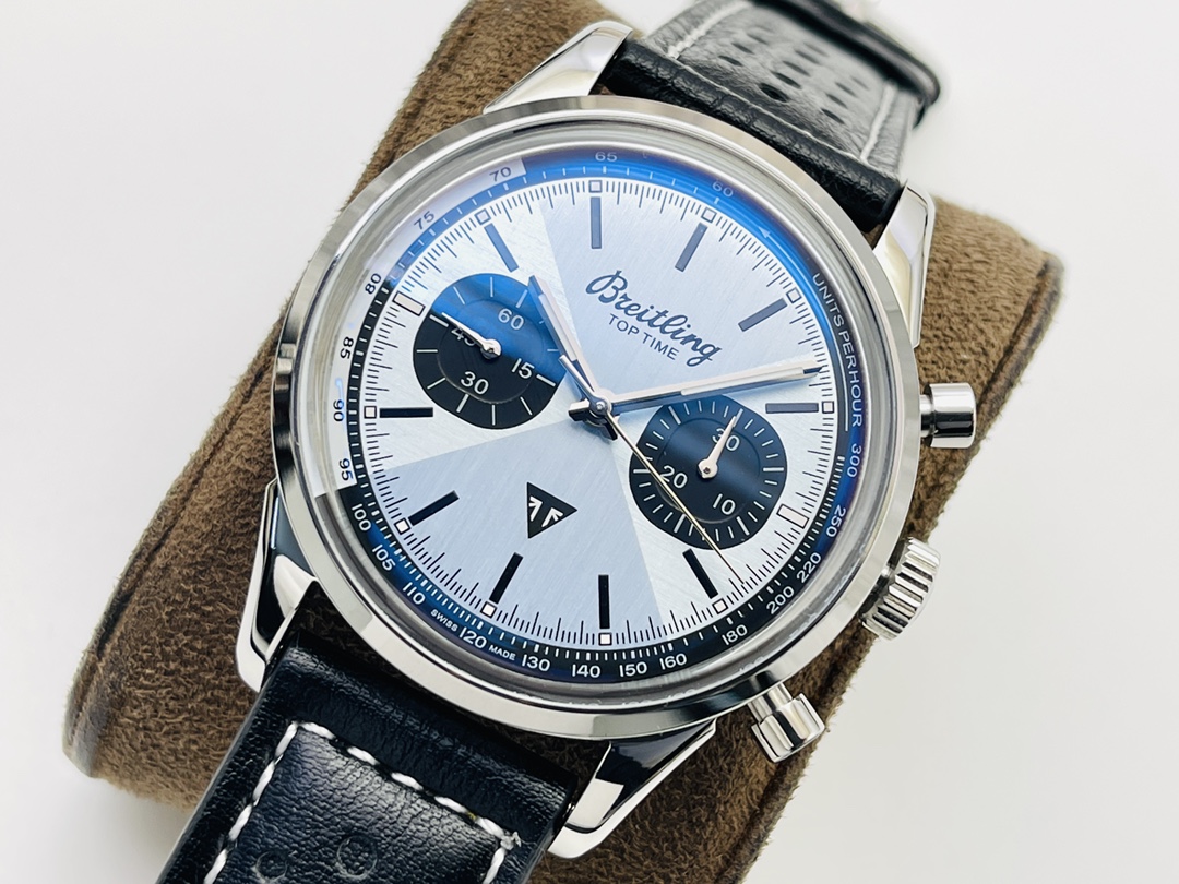 Breitling Classic Chronograph 41 mm Watch – IW-0630 - Image 3