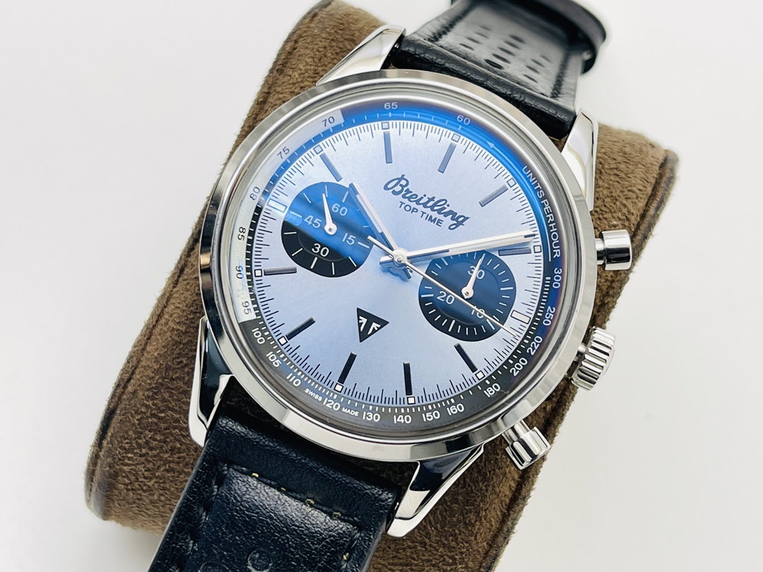 Breitling Classic Chronograph 41 mm Watch – IW-0632 - Image 3