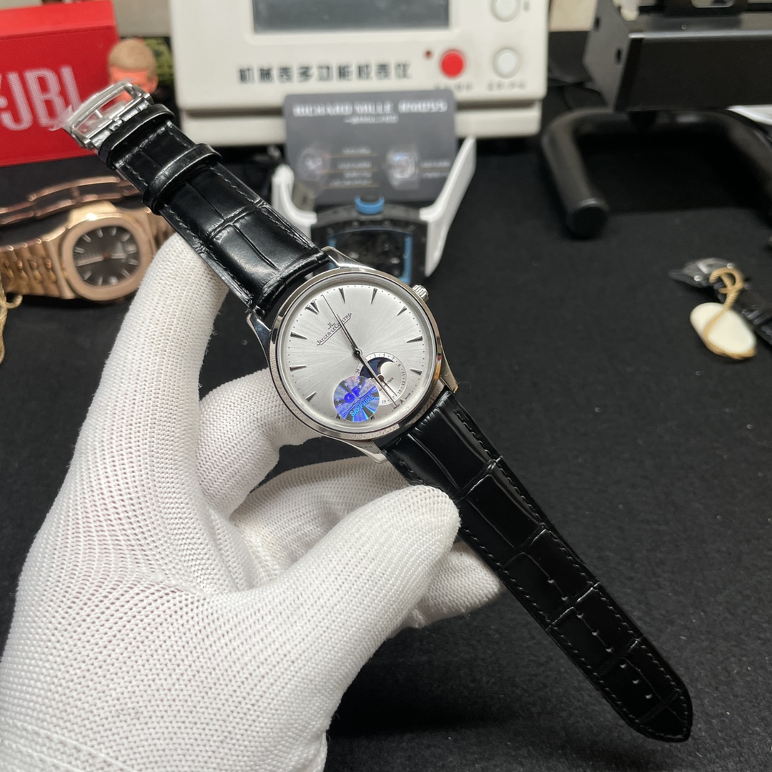 Jaeger-LeCoultre Classic White Dial Moonphase Watch – IW-0448 - Image 9
