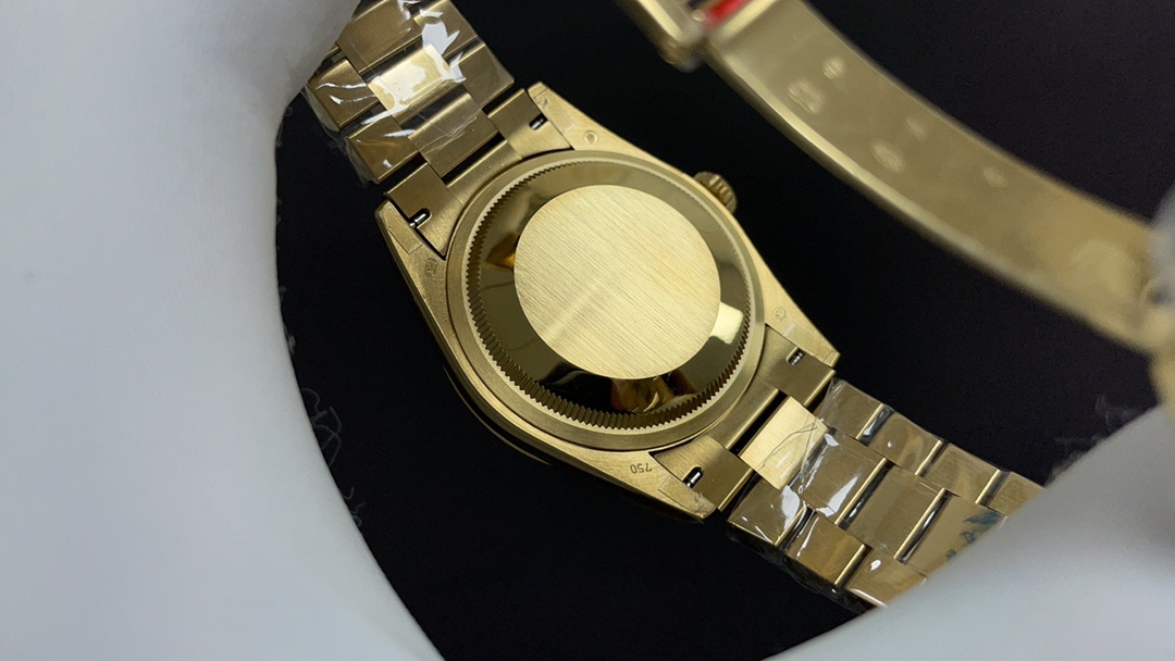 Day-Date Green Dial Watch – IW-3457 - Image 6