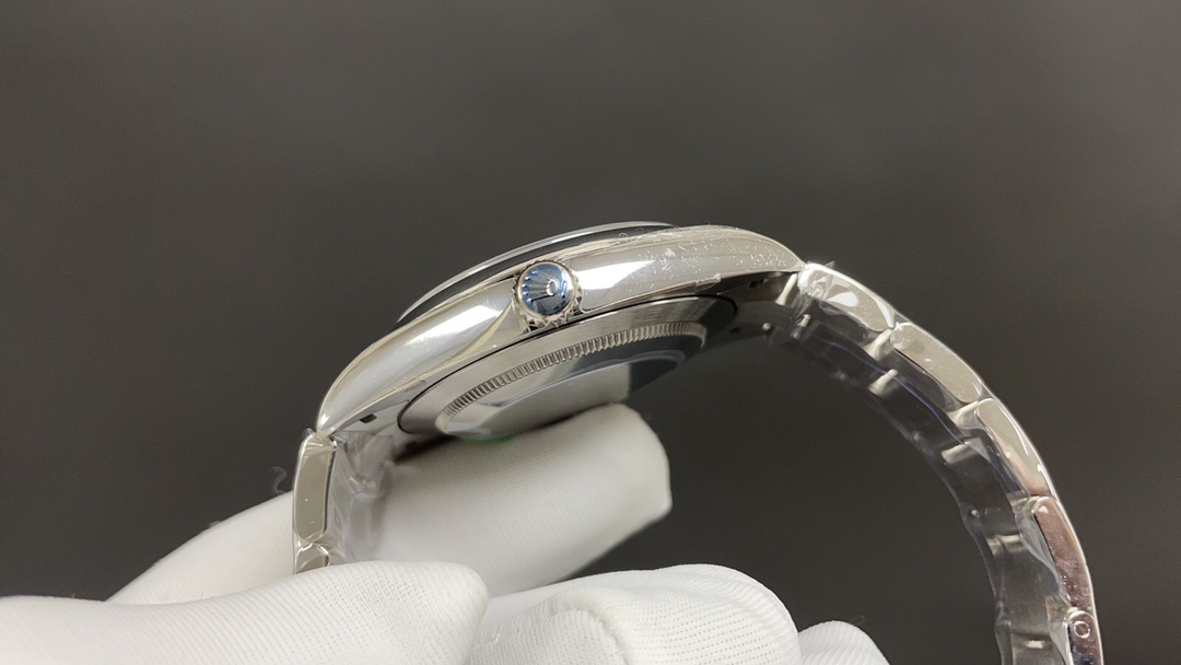 Oyster Perpetual Watch – IW-3636 - Image 4