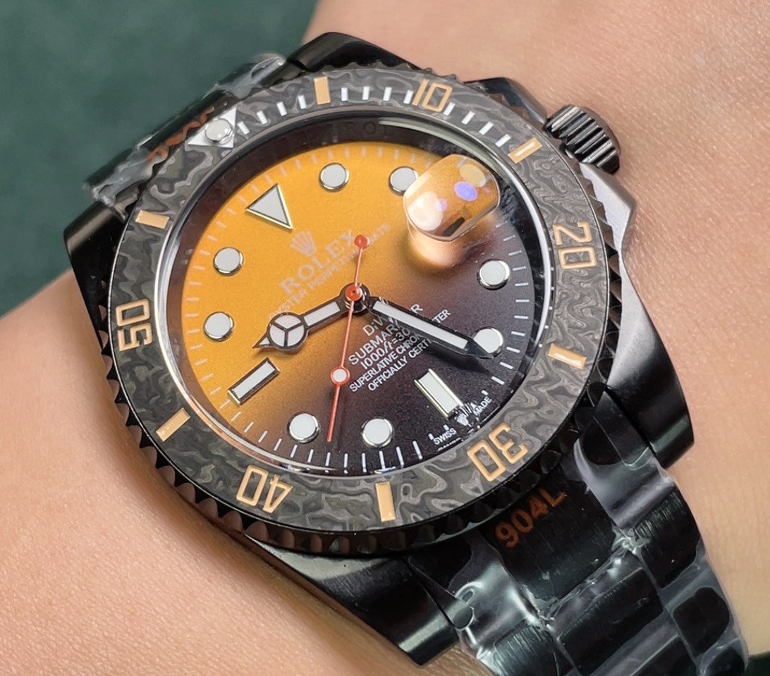 Submariner Luminous Watch – IW-2825 - Image 2