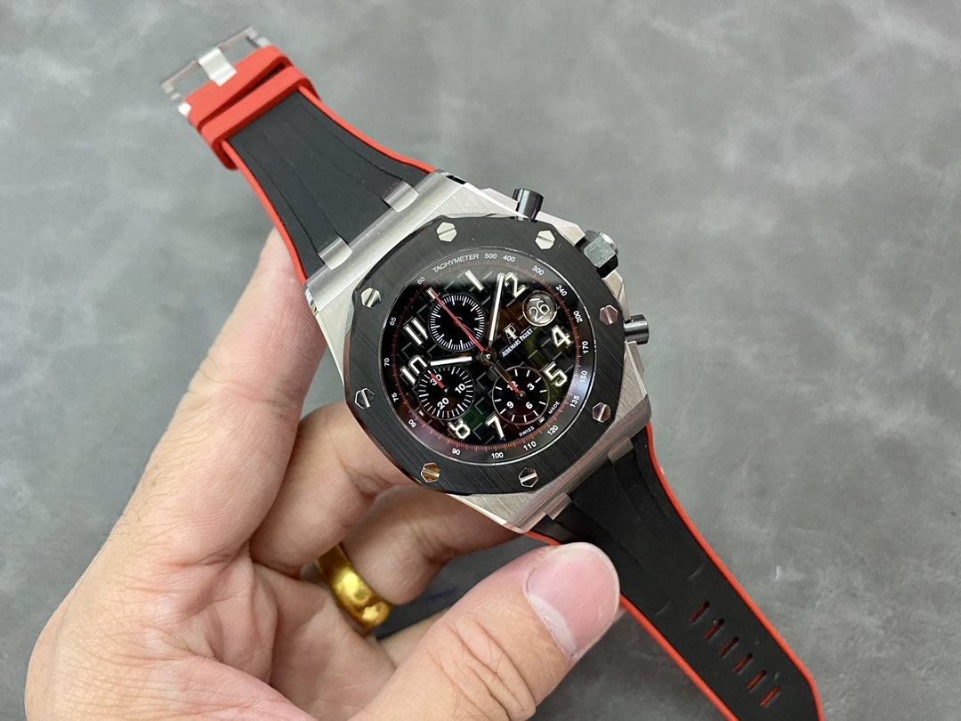 Audemars Piguet Royal Oak Chronograph 42 mm Watch – IW-2047 - Image 4