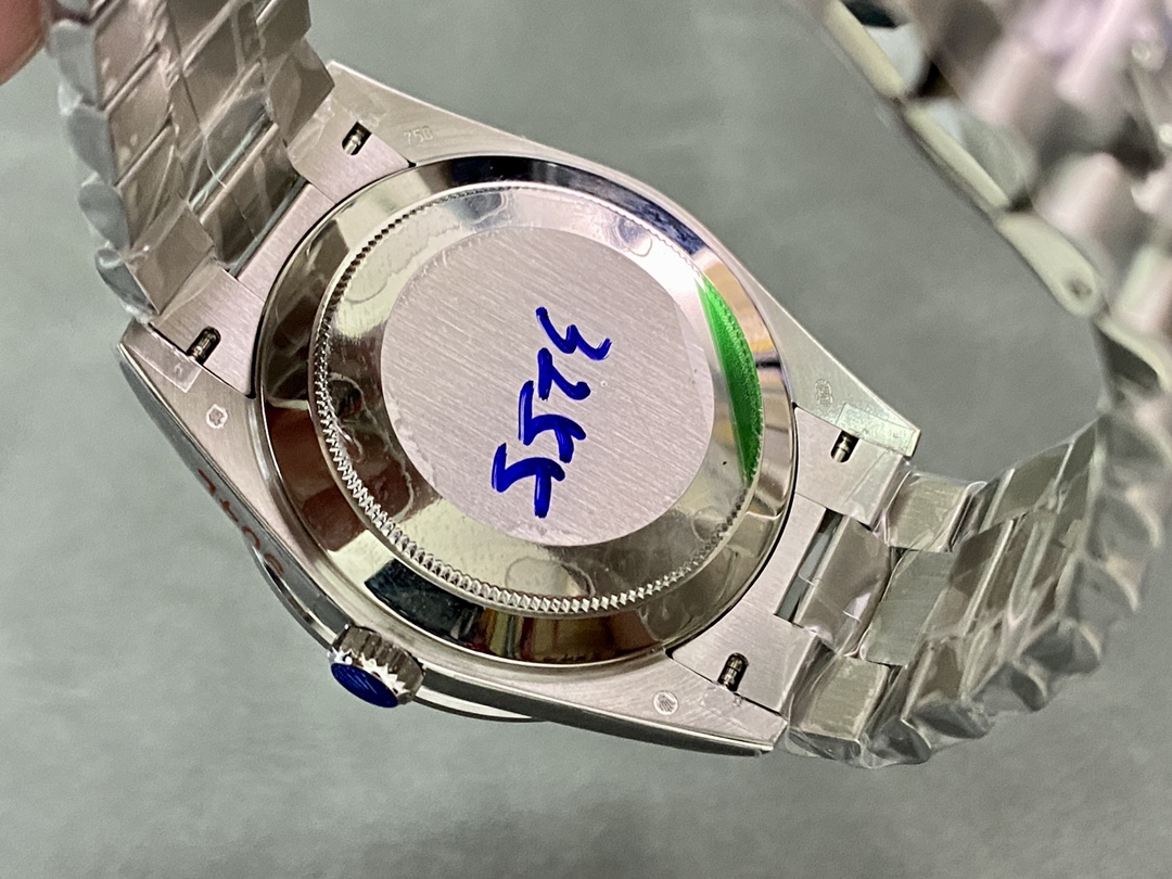 Day-Date Day and Date 40 mm Watch – IW-2840 - Image 7