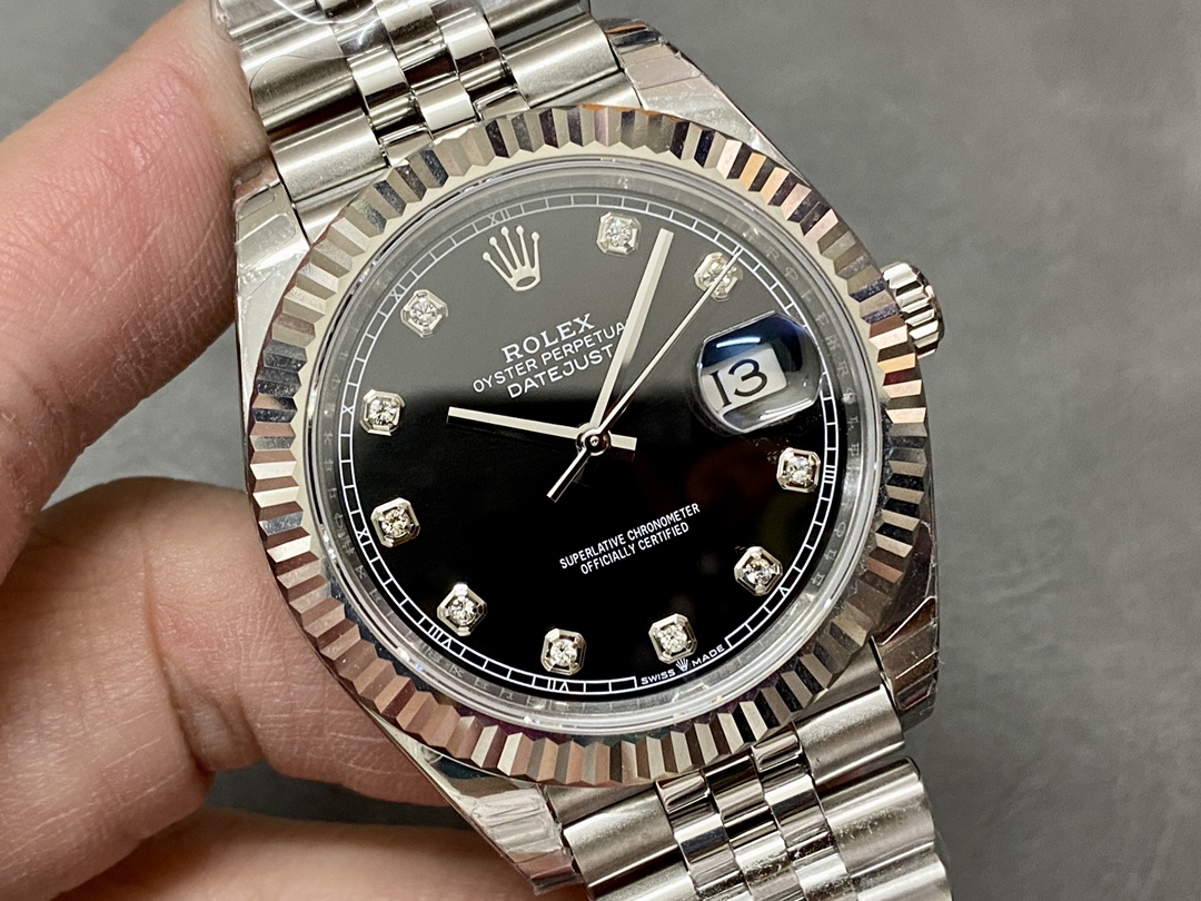Datejust Ice Blue Luminous 41 mm Watch – IW-2841 - Image 2
