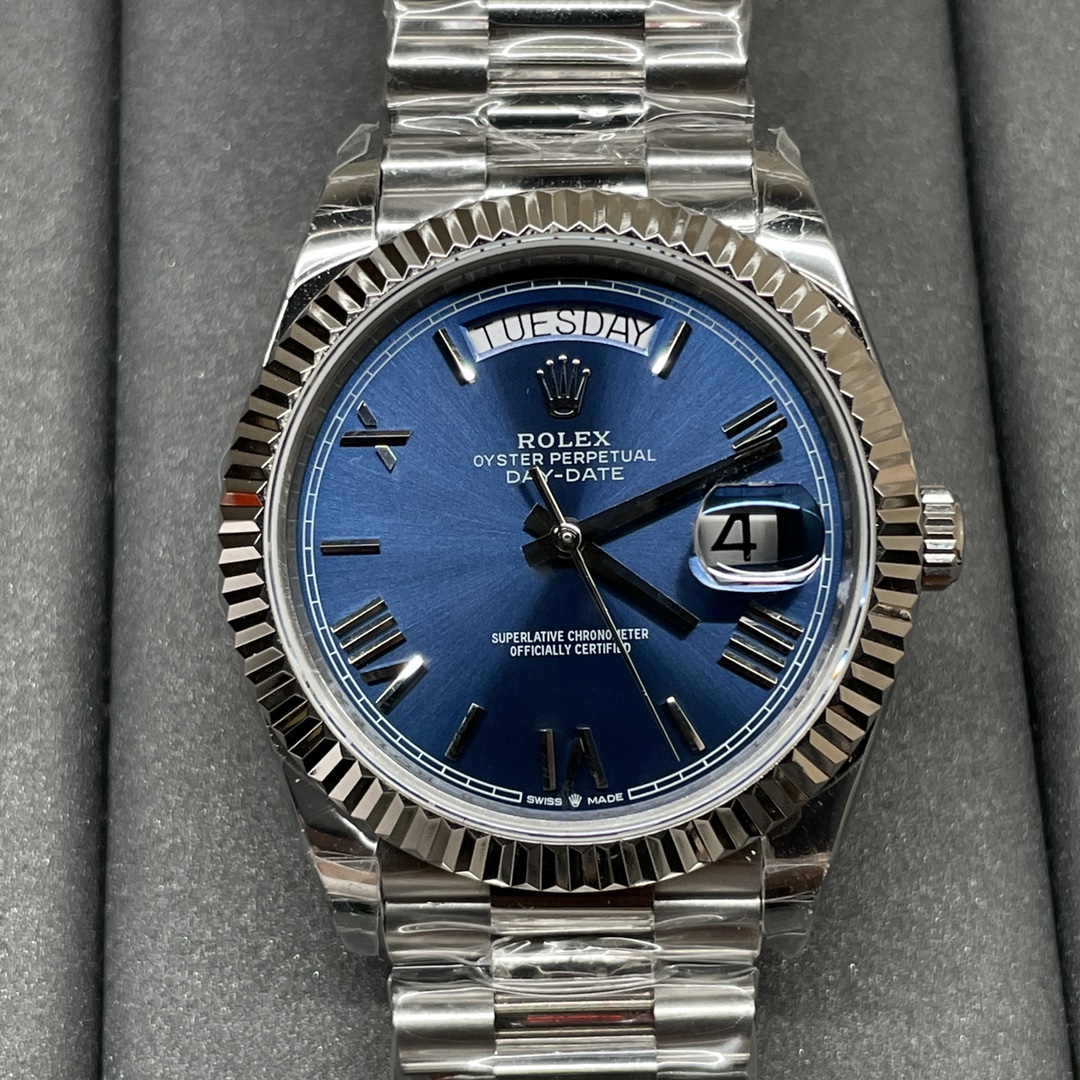 Datejust Day and Date 40 mm Watch – IW-3354 - Image 2