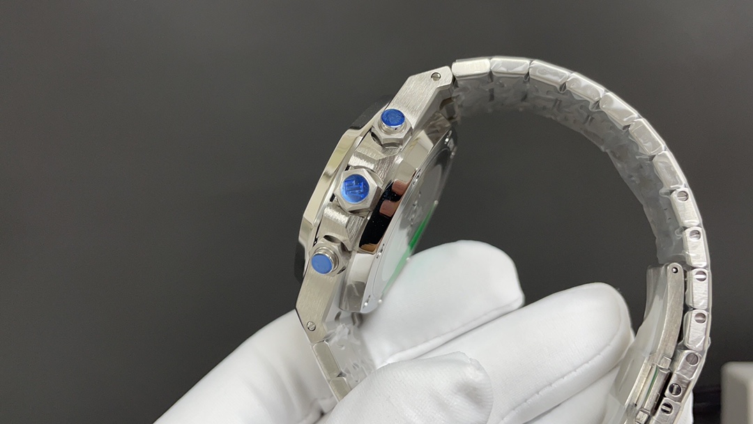 Royal Oak Blue Dial Chronograph Watch – IW-2037 - Image 4