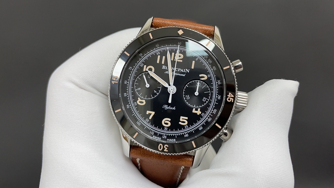 Classic Chronograph 42 mm Watch – IW-0576 - Image 3