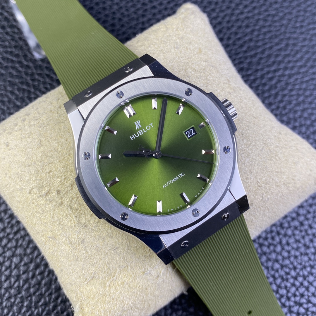 Hublot Classic 42 mm Watch – IW-0341 - Image 2