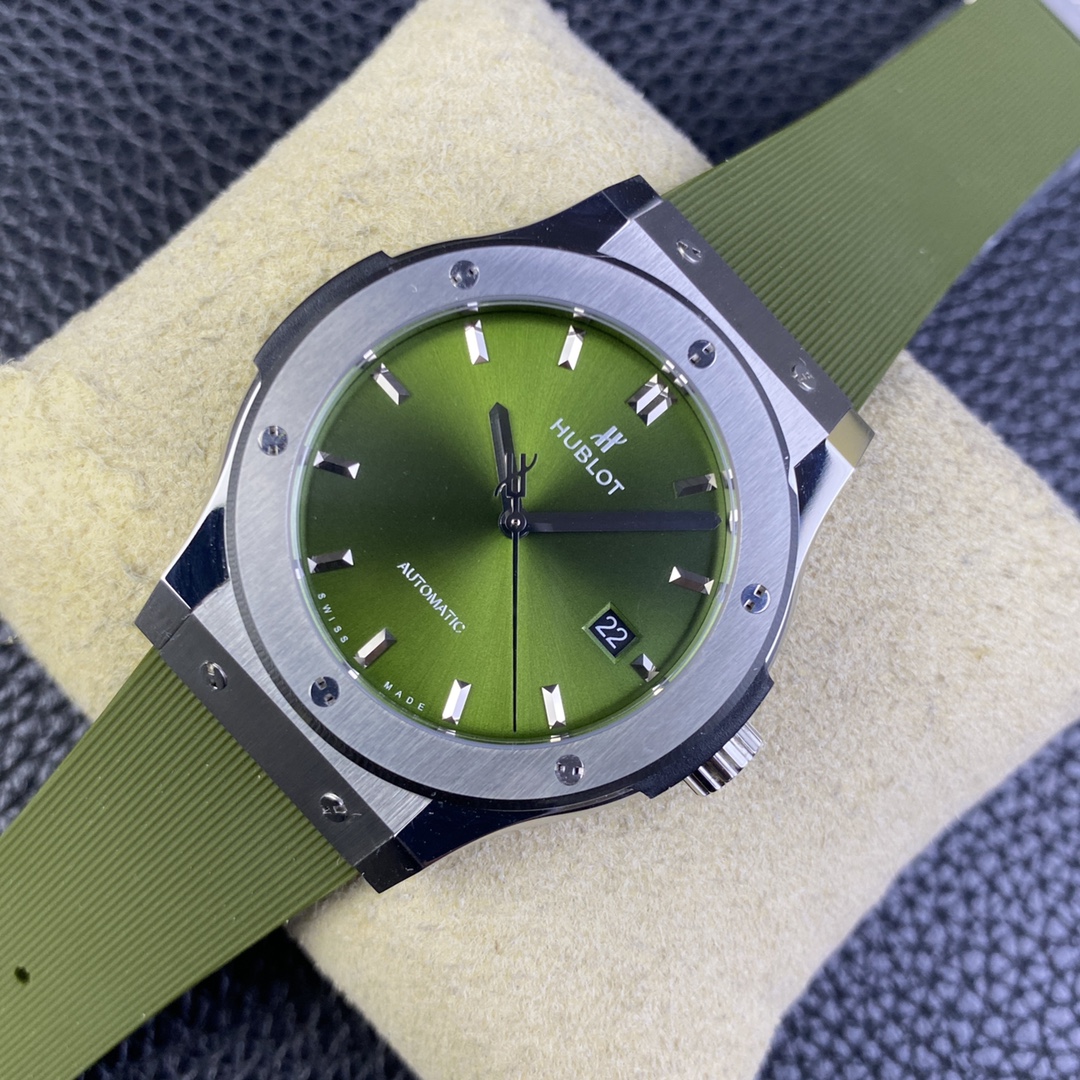 Hublot Classic 42 mm Watch – IW-0341 - Image 3