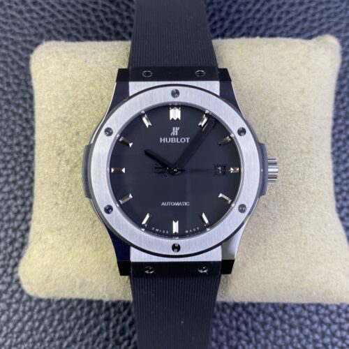 i1690231805_7104_0.jpg Hublot Classic 42 mm Watch – IW-0338